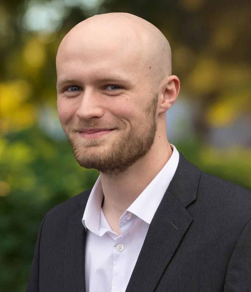 Derek Smith headshot
