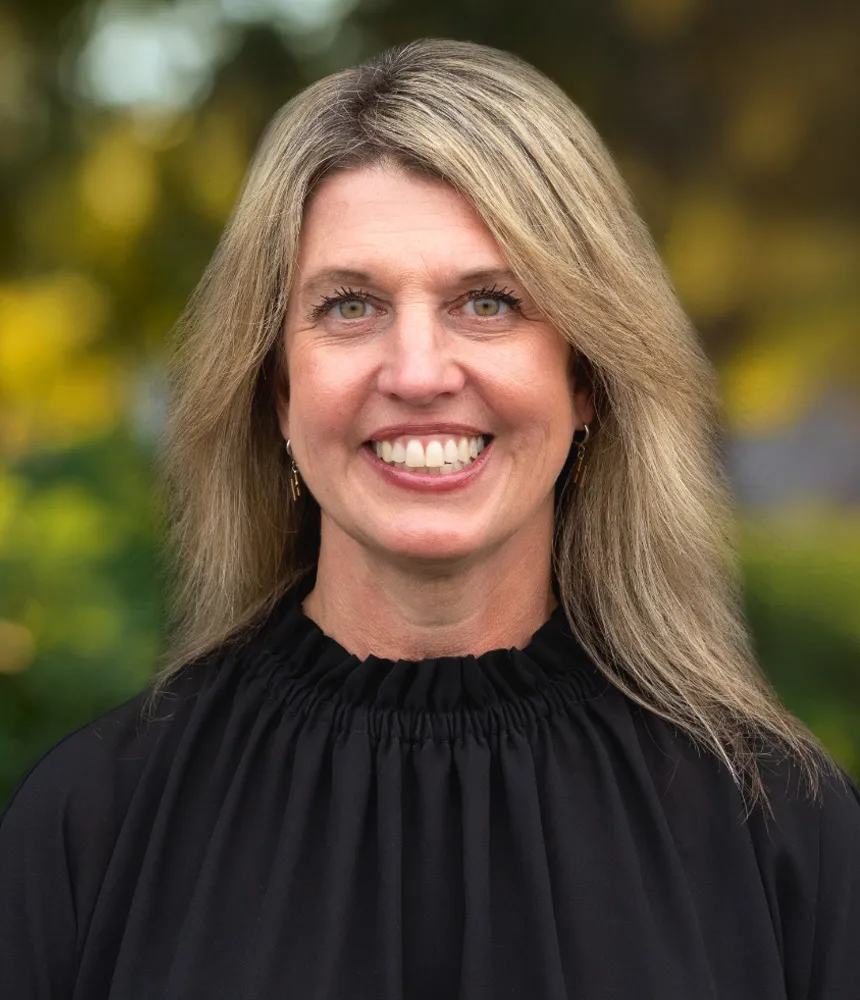 Heather Edson headshot